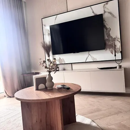 Lägenhet Niepolomicka Gdańsk